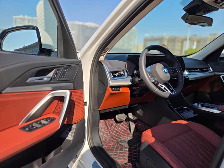 Фото 7 - BMW iX1
