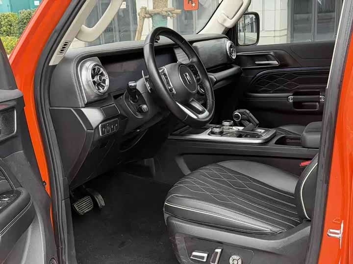 Фото 6 - Tank 300