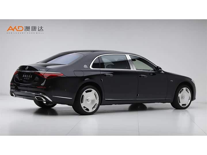Фото 3 - Mercedes-Benz Maybach S-Class