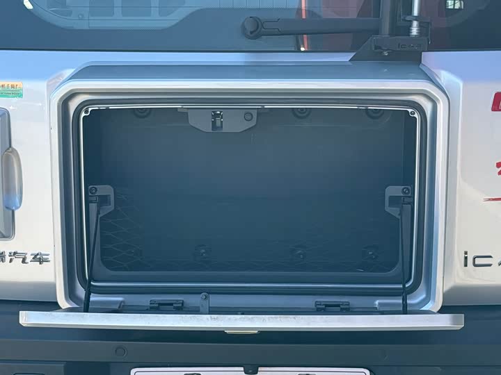 Фото 8 - Chery iCar 03