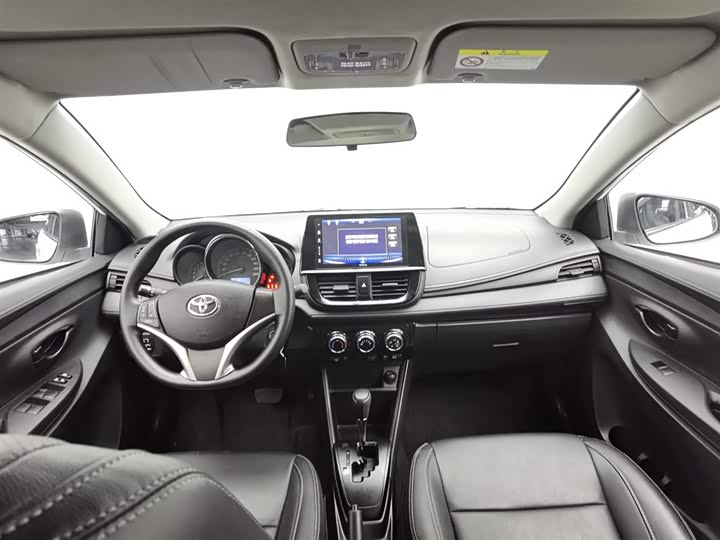 Фото 5 - Toyota Vios