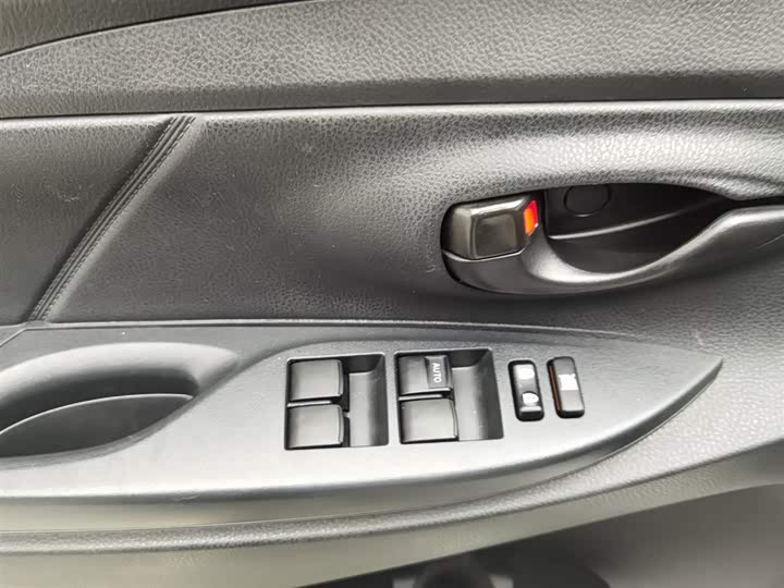 Фото 9 - Toyota Vios