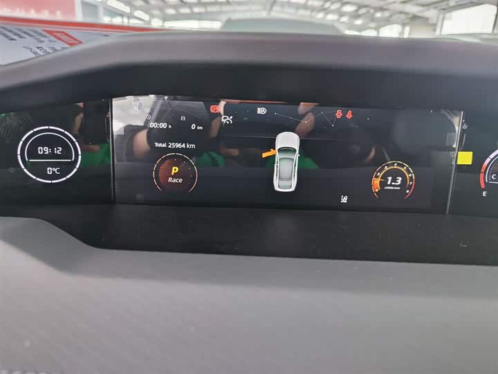 Фото 5 - Changan UNI-V