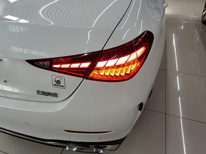 Фото 8 - Mercedes-Benz C-Class