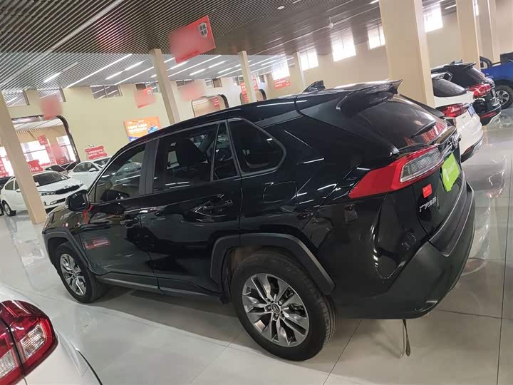 Фото 5 - Toyota Wildlander