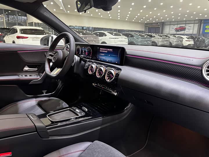 Фото 3 - Mercedes-Benz A-Class