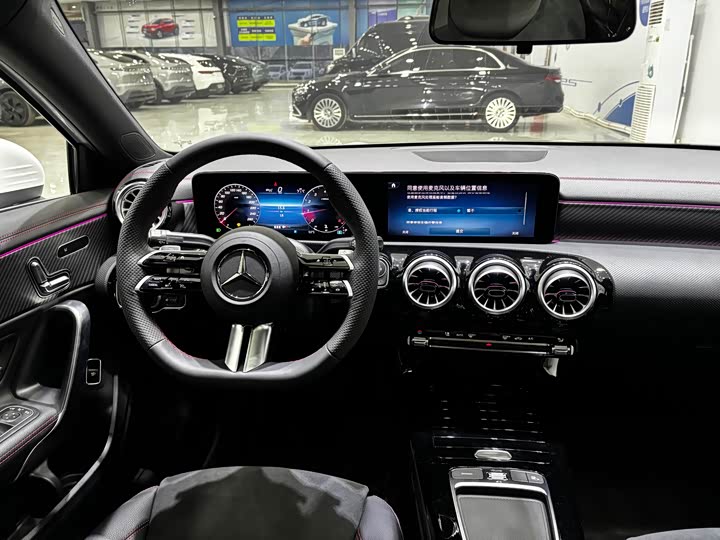 Фото 7 - Mercedes-Benz A-Class