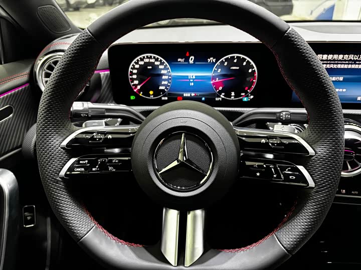 Фото 8 - Mercedes-Benz A-Class