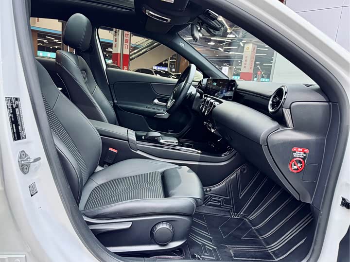 Фото 3 - Mercedes-Benz A-Class