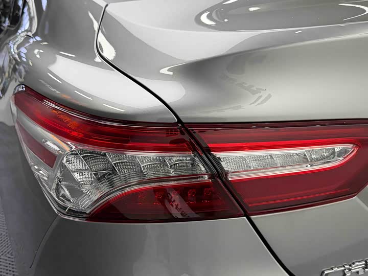 Фото 6 - Toyota Camry