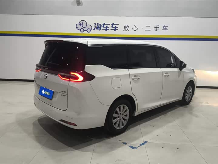 Фото 3 - GAC Trumpchi M6