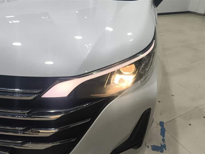 Фото 5 - GAC Trumpchi M6