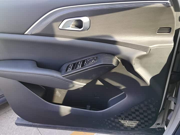 Фото 6 - Haval H7 Hybrid