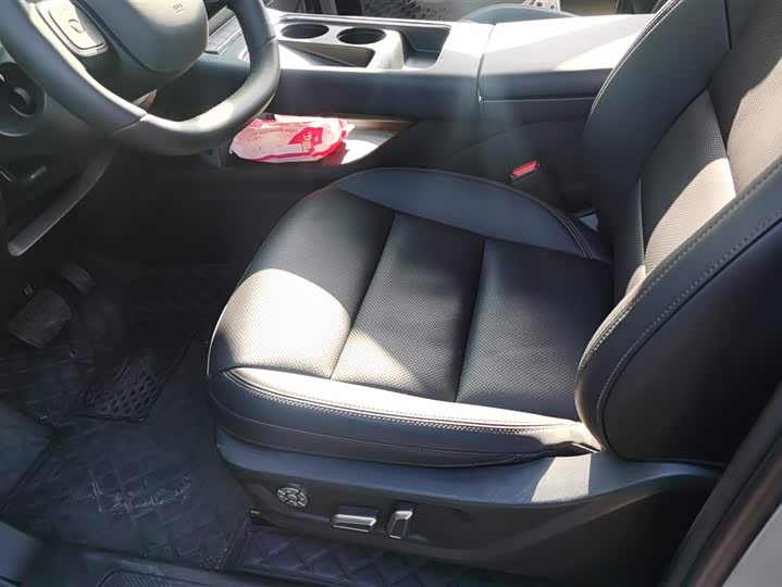 Фото 8 - Haval H7 Hybrid