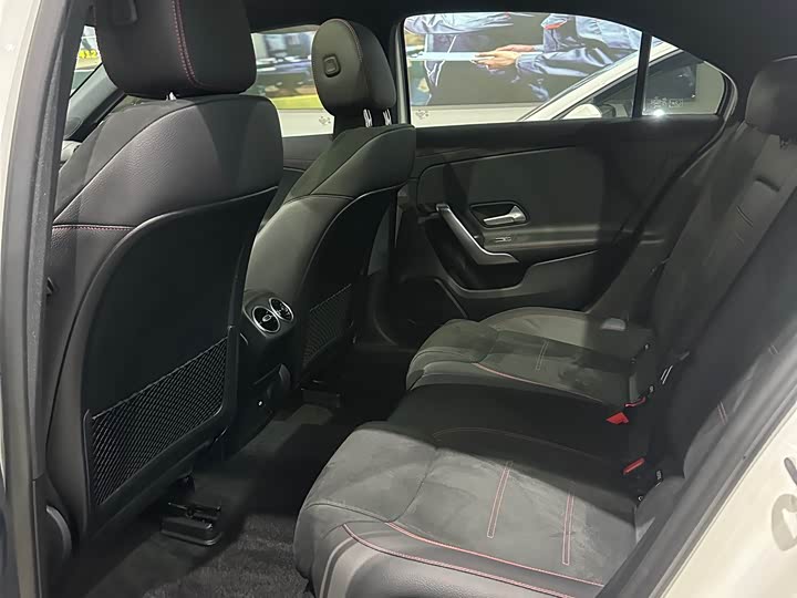 Фото 6 - Mercedes-Benz A-Class