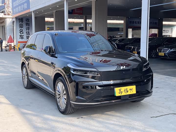 Фото 3 - Nio Onvo L90