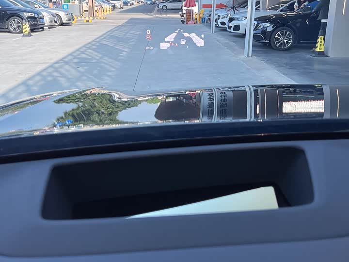 Фото 9 - Nio Onvo L90