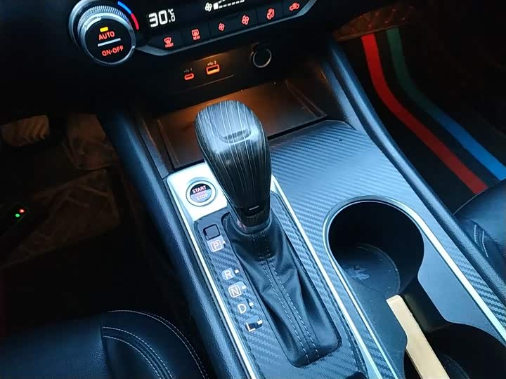 Фото 6 - Nissan Teana