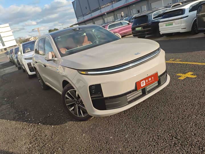 Фото 2 - LiXiang L6