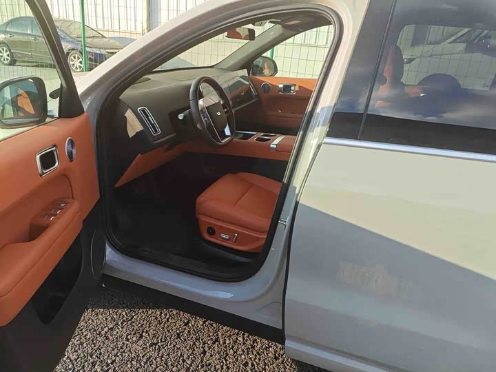 Фото 3 - LiXiang L6