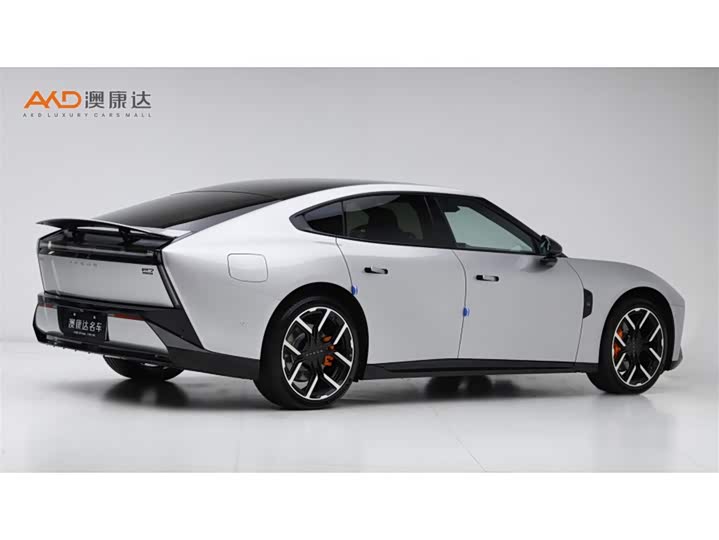 Фото 3 - XPeng P7