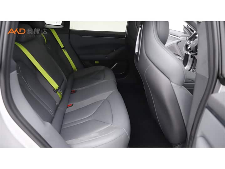 Фото 8 - XPeng P7