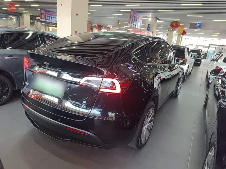 Фото 7 - Tesla Model Y