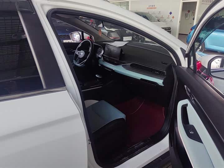 Фото 8 - Geely Emgrand GS