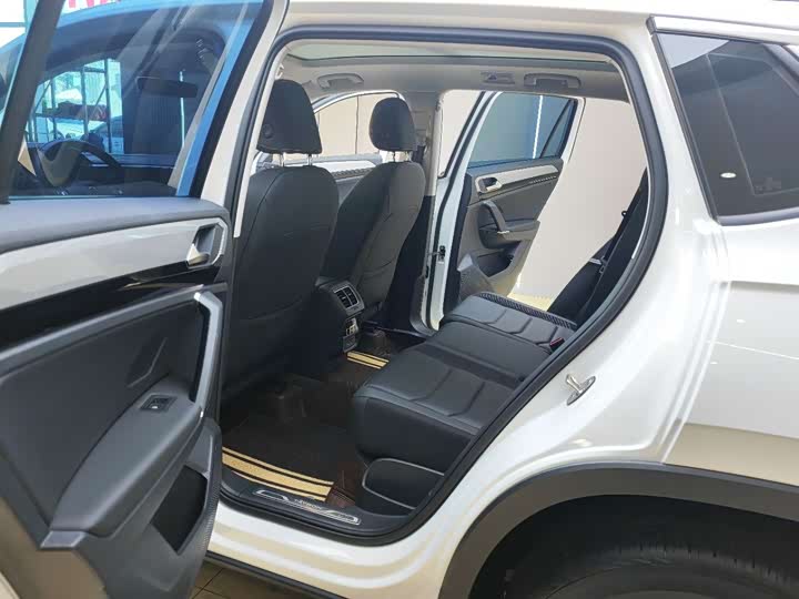 Фото 8 - Volkswagen Tayron