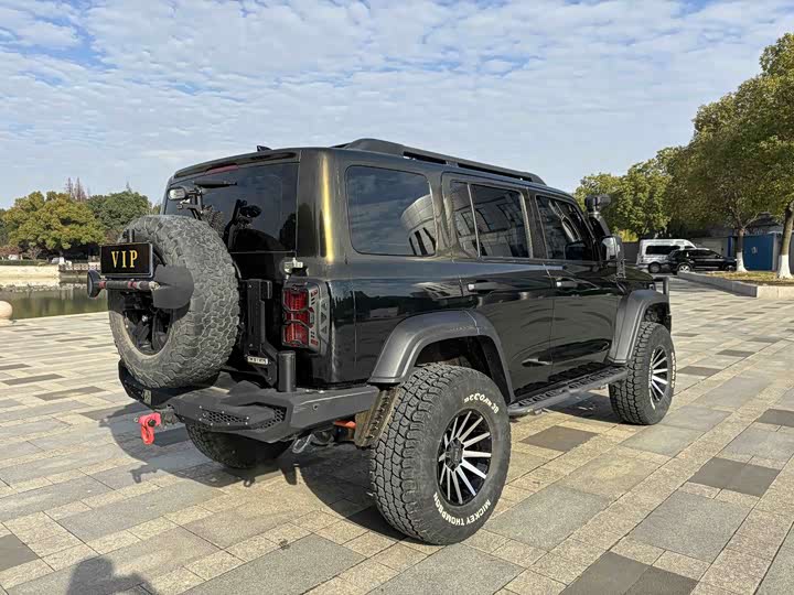 Фото 9 - Tank 300