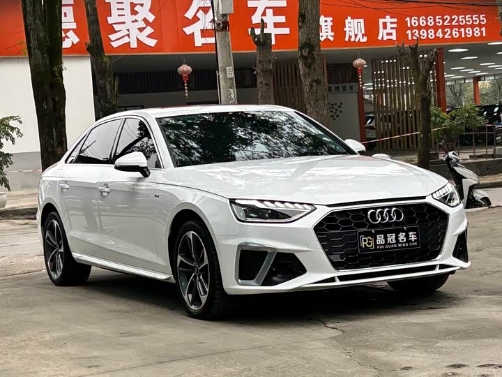 Фото 3 - Audi A4L