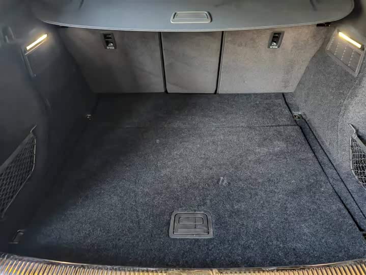 Фото 5 - Audi Q5L Sportback