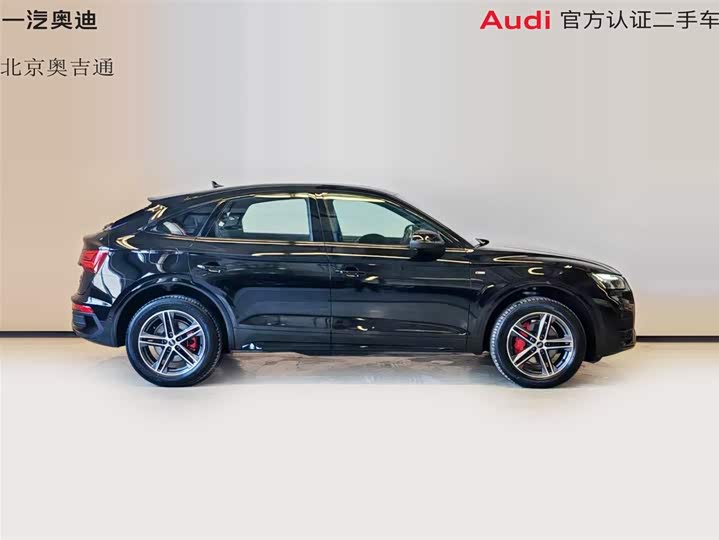 Фото 6 - Audi Q5L Sportback