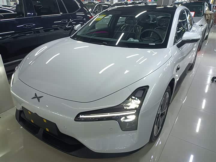 Фото 2 - XPeng Mona M03