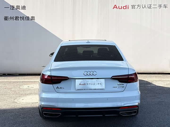 Фото 4 - Audi A4L