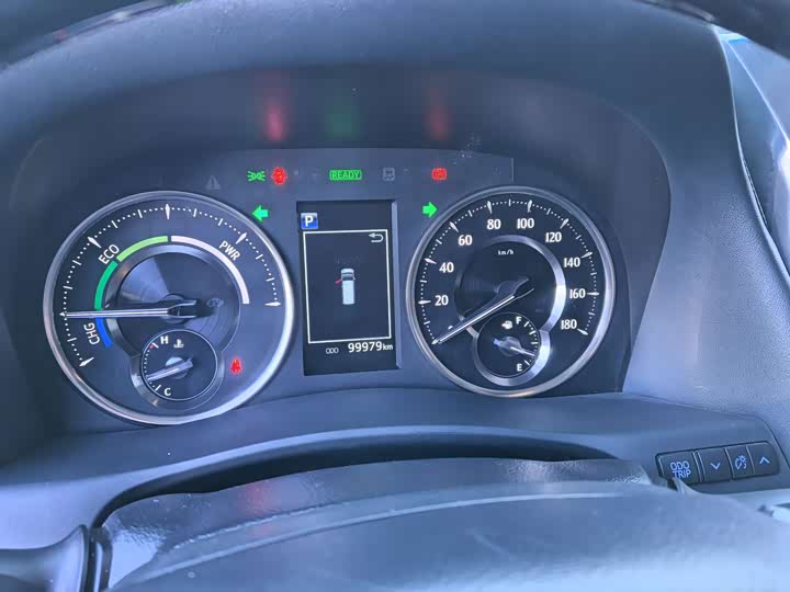 Фото 9 - Toyota Vellfire