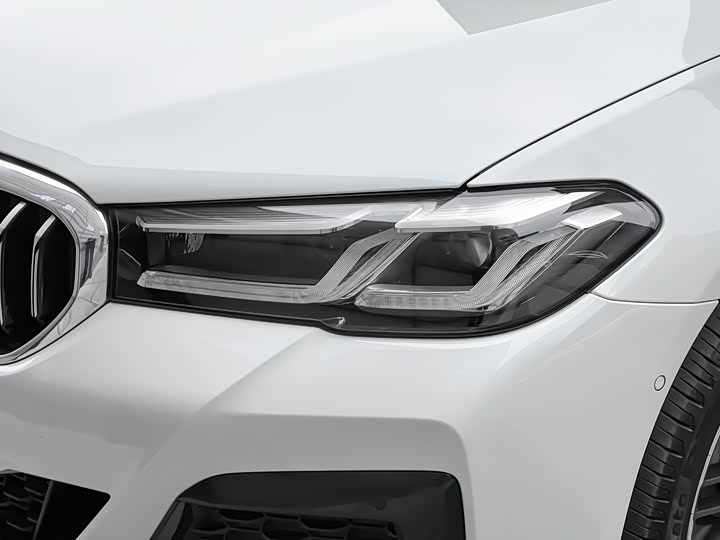 Фото 8 - BMW 5 Series