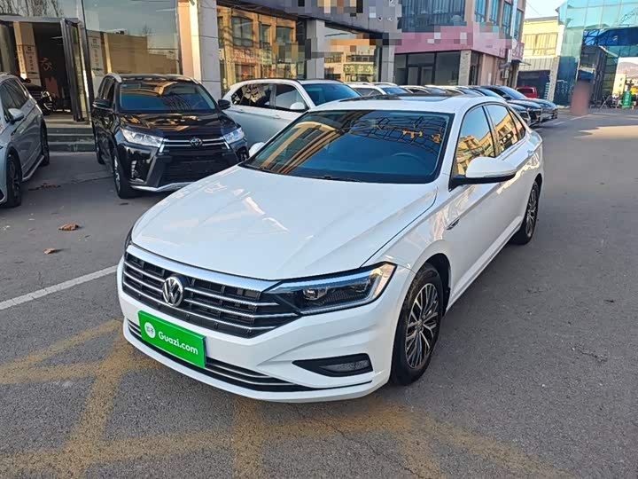 Фото 1 - Volkswagen Sagitar L