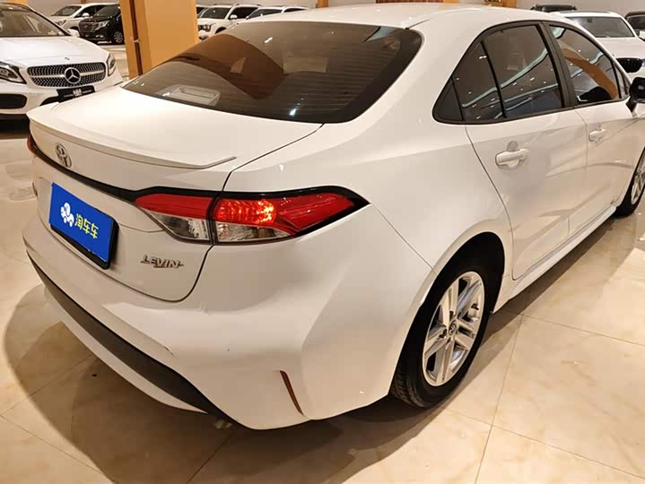 Фото 3 - Toyota Levin