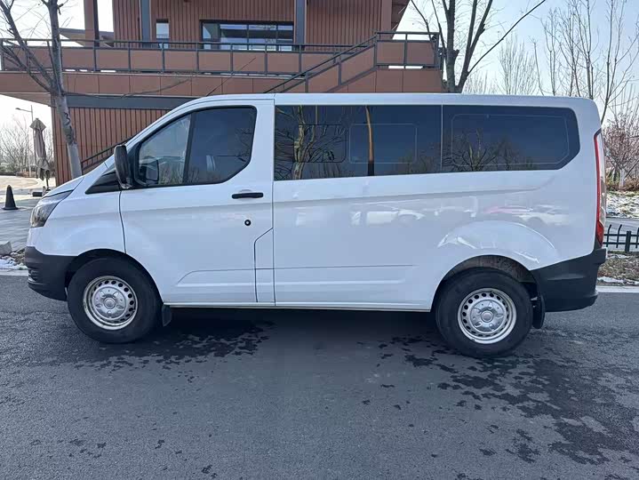 Фото 3 - Ford Transit