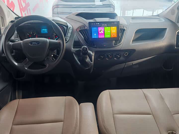 Фото 4 - Ford Transit