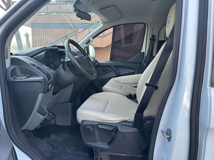 Фото 5 - Ford Transit