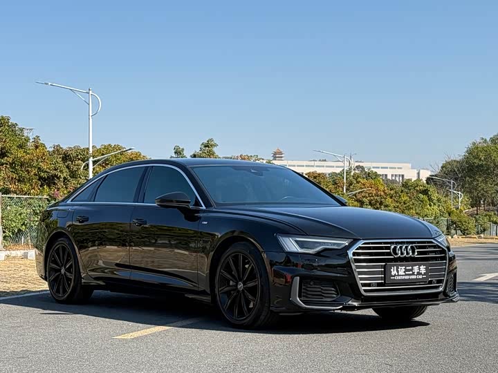 Фото 3 - Audi A6L