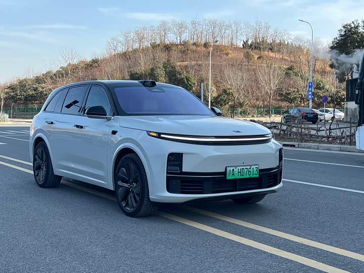 Фото 2 - LiXiang L7