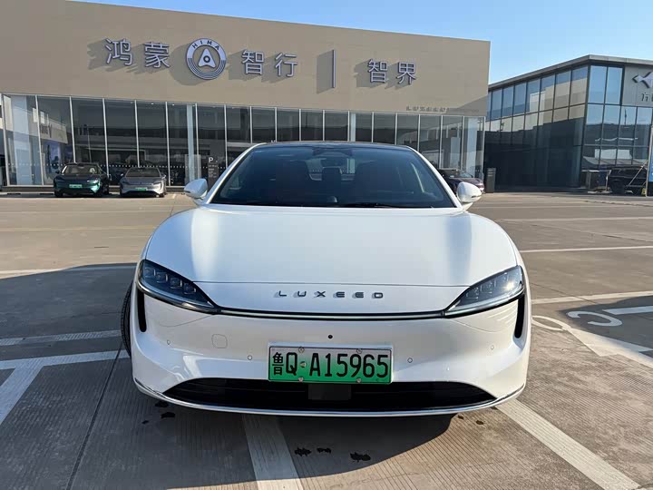 Фото 2 - Luxeed S7