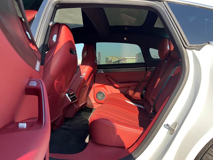 Фото 7 - Luxeed S7