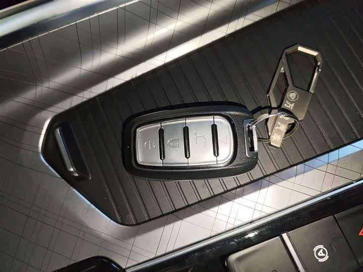 Фото 9 - Geely Preface