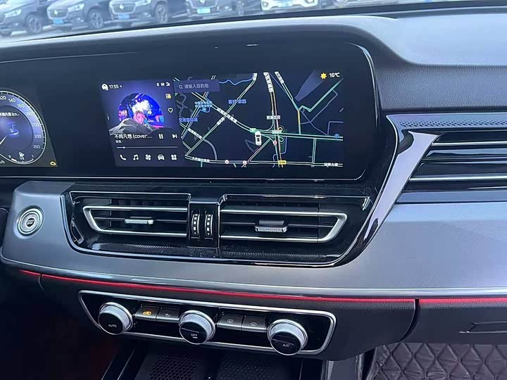 Фото 8 - Hongqi HS5