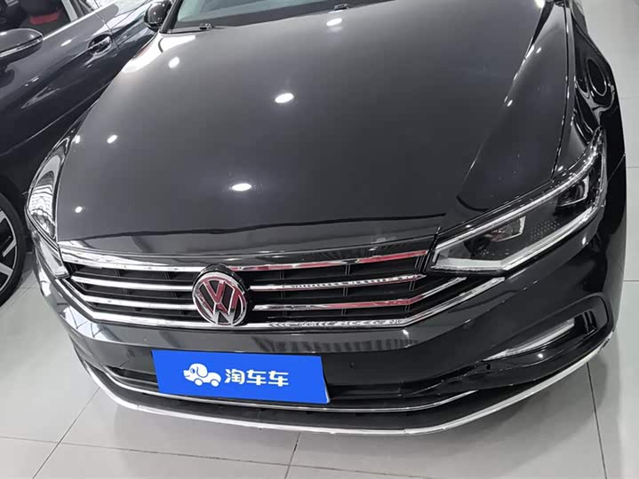 Фото 2 - Volkswagen Magotan