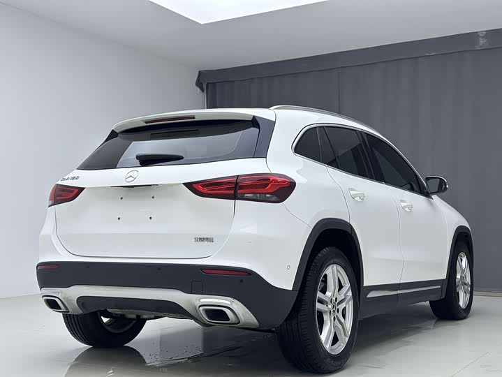 Фото 6 - Mercedes-Benz GLA-Class